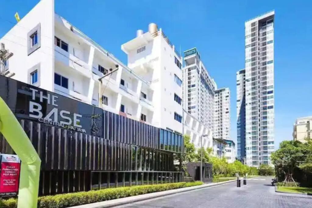 Base Central Pattaya Long Balcony King-Bed With Infinity Pool & Free Netflix! Exteriér fotografie