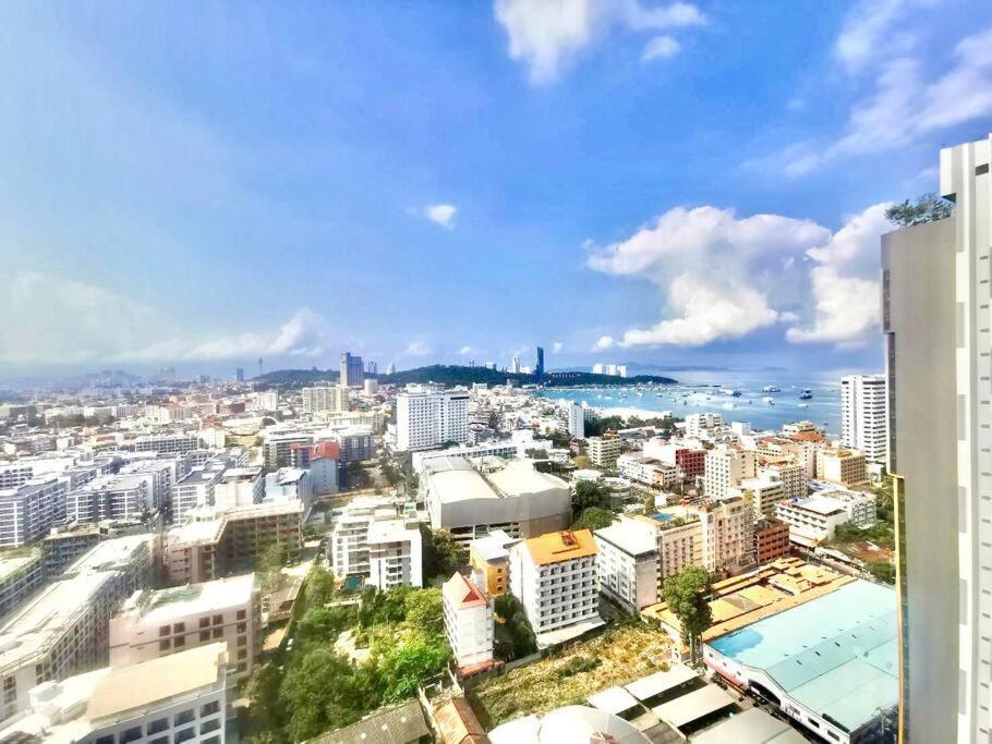 Base Central Pattaya Long Balcony King-Bed With Infinity Pool & Free Netflix! Exteriér fotografie