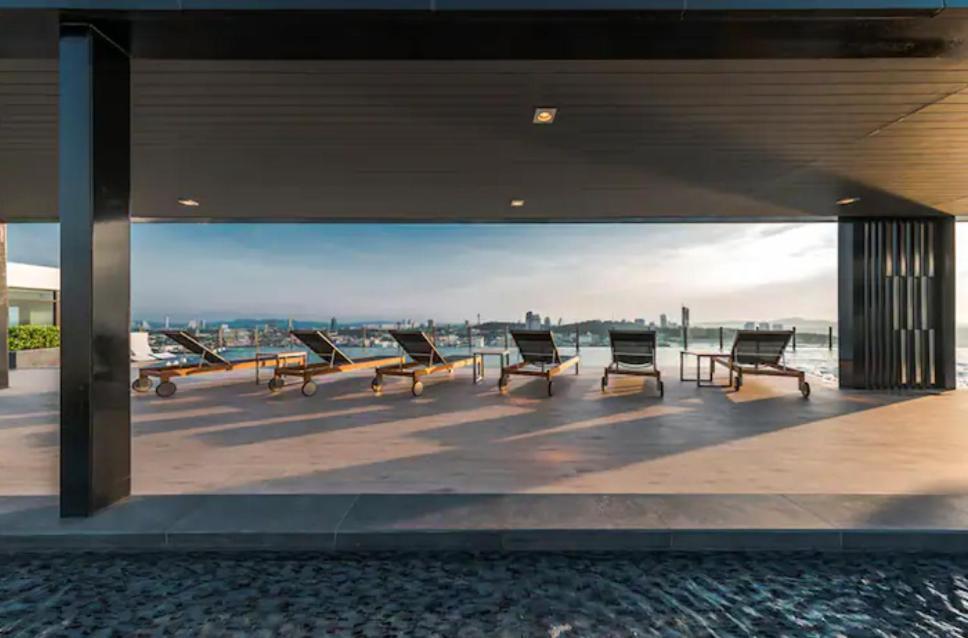Base Central Pattaya Long Balcony King-Bed With Infinity Pool & Free Netflix! Exteriér fotografie